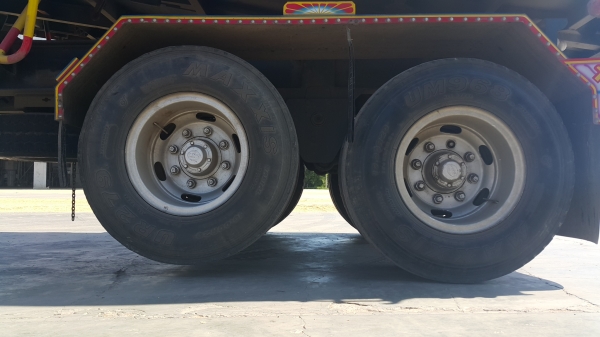 ขายรถ 22 ล้อ แม่.ลูก คอกเกษตรเนียมดั้ม อู่.ธวัชชัย ISUZU 320 ปี.50 รถสวยมากๆราคา.2250000 ต่อรอง สนใจรีบโทรจองด่วน