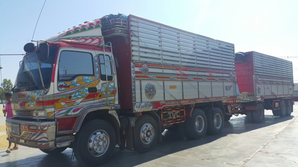 ขายรถ 22 ล้อ แม่.ลูก คอกเกษตรเนียมดั้ม อู่.ธวัชชัย ISUZU 320 ปี.50 รถสวยมากๆราคา.2250000 ต่อรอง สนใจรีบโทรจองด่วน