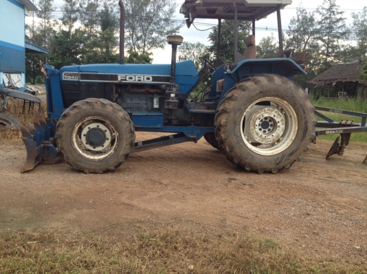 ขายรถไถ Ford 7840 (6สูบ)ปี95