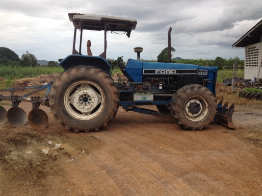 ขายรถไถ Ford 7840 (6สูบ)ปี95