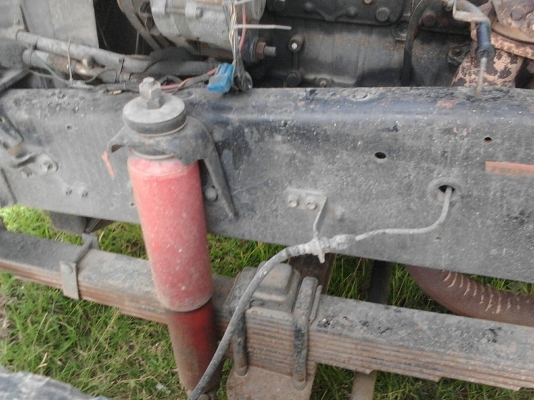 รถอีซูซุ 10 ล้อ หลังถนน FVM  175 แรงม้า.    สนใจติดต่อ  081 - 6079515