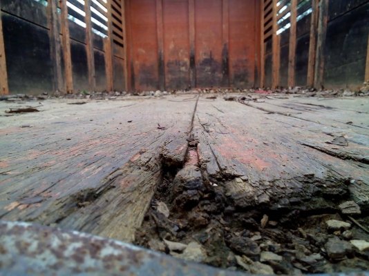 รถอีซูซุ 10 ล้อ หลังถนน FVM  175 แรงม้า.    สนใจติดต่อ  081 - 6079515