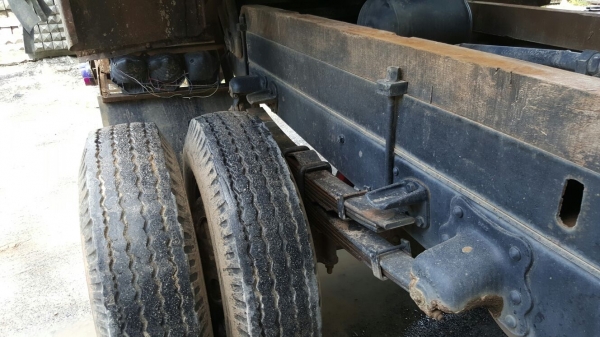 รถฮีโน่ 6 ล้อดั้ม FC4J  145 แรงม้า. ปี 42.      สนใจติดต่อ  081 - 6079515