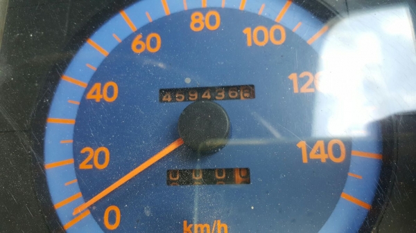 รถฮีโน่ 6 ล้อดั้ม FC4J  145 แรงม้า. ปี 42.      สนใจติดต่อ  081 - 6079515