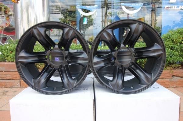 ล้อเล็บเหยี่ยว 4WD ขอบ16X8 6H139.7 สีดำด้าน วงละ 3,750 บาท