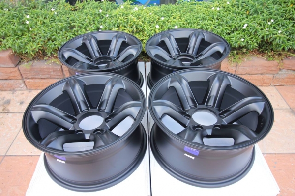 ล้อเล็บเหยี่ยว 4WD ขอบ16X8 6H139.7 สีดำด้าน วงละ 3,750 บาท