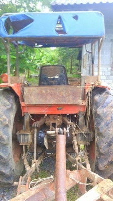 รถไถ KUBOTA  M5000. / 2 เพลา.   ( รถทำงาน 4,xxx กว่า ชม. )     สนใจติดต่อ   081 - 6079515