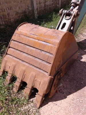 ขาย แมคโคร kobelco sk200 mark5