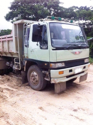 สิบล้อ HINO 1M รถสวย แบบเดิมๆ กระบะท้องเรืืออย่างสวย รถพร้อมใช้งาน มีทะเบียนครบ