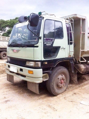 สิบล้อ HINO 1M รถสวย แบบเดิมๆ กระบะท้องเรืืออย่างสวย รถพร้อมใช้งาน มีทะเบียนครบ