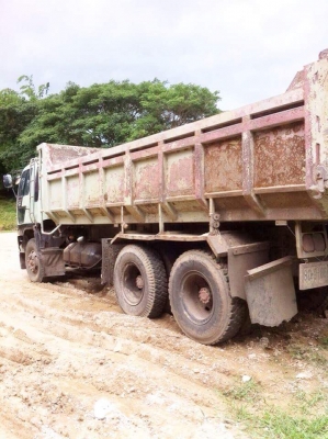 สิบล้อ HINO 1M รถสวย แบบเดิมๆ กระบะท้องเรืืออย่างสวย รถพร้อมใช้งาน มีทะเบียนครบ