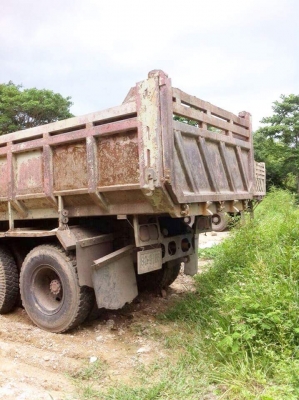 สิบล้อ HINO 1M รถสวย แบบเดิมๆ กระบะท้องเรืืออย่างสวย รถพร้อมใช้งาน มีทะเบียนครบ
