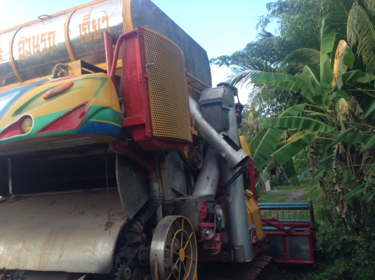 ขายรถเกี่ยวข้าวเกษตรพัฒนา  (คลิปวีดีโอ สุดยอดความแรง)  สเป็คเร็วแรงทันใจ ราคา 485,000 บาท  เครื่อง230แรงม้า ตัวเดิน 10 HT ปั้ม22ไดกิ้น  อุ้ม2.5ตัน เครื่องดี ช่วงล่างดี สภาพพร้อมใช้งาน  สนใจโทร 081-9972972 089-8451778