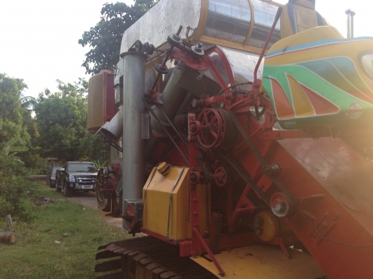 ขายรถเกี่ยวข้าวเกษตรพัฒนา  (คลิปวีดีโอ สุดยอดความแรง)  สเป็คเร็วแรงทันใจ ราคา 485,000 บาท  เครื่อง230แรงม้า ตัวเดิน 10 HT ปั้ม22ไดกิ้น  อุ้ม2.5ตัน เครื่องดี ช่วงล่างดี สภาพพร้อมใช้งาน  สนใจโทร 081-9972972 089-8451778