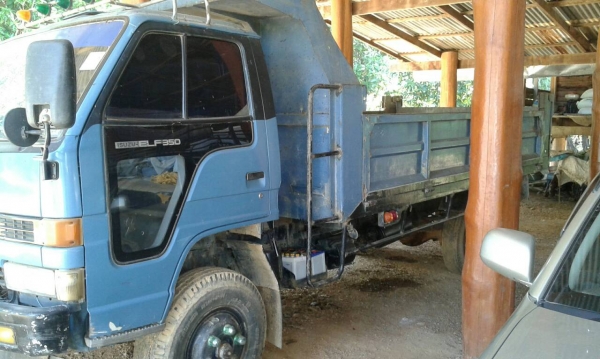 ขาย 385,000บ อีซุซุ NPR135 พาเวอร์ ล่างใหญ่ ดั้ม5คิว สภาพดีสวยเดิมพร้อมลุย เล่ม ทะเบียนพร้อมโอน