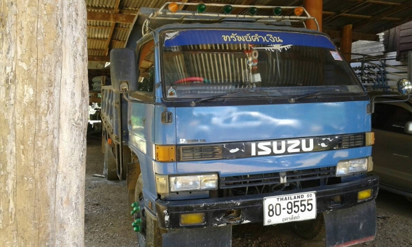 ขาย 385,000บ อีซุซุ NPR135 พาเวอร์ ล่างใหญ่ ดั้ม5คิว สภาพดีสวยเดิมพร้อมลุย เล่ม ทะเบียนพร้อมโอน