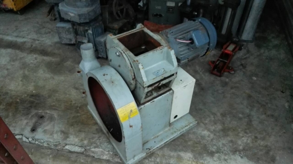 Sale>> เครื่องโม่สับระเอียด Queen Machinery Taiwan งานอกสภาพสวย พร้อมใช้ โทร 089-2499-123 นครปฐม