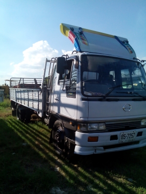 ขายหกล้อฮี่โน่