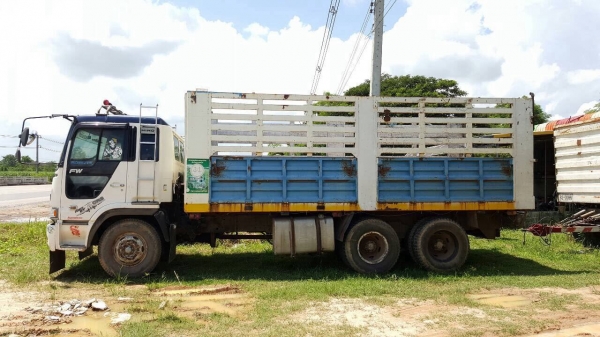 ขายรถพ่วง แม่-ลูกไม่ดั้ม HINO เครื่อง EP100 เทอร์โบ 280 แรงม้า คัสซีสวยตลอดเส้น ช่วงล่างแน่น แอร์เย็น ทะเบียนพร้อมโอนครับ