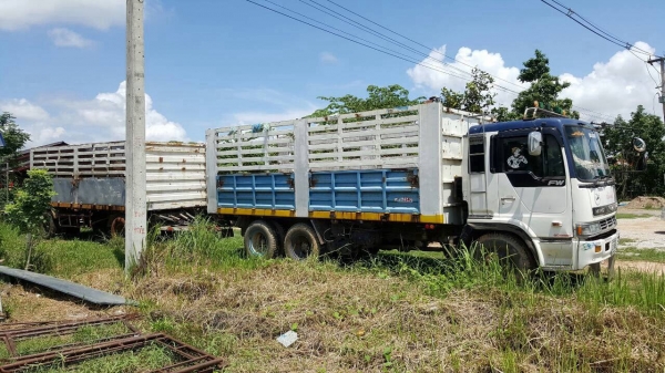 ขายรถพ่วง แม่-ลูกไม่ดั้ม HINO เครื่อง EP100 เทอร์โบ 280 แรงม้า คัสซีสวยตลอดเส้น ช่วงล่างแน่น แอร์เย็น ทะเบียนพร้อมโอนครับ