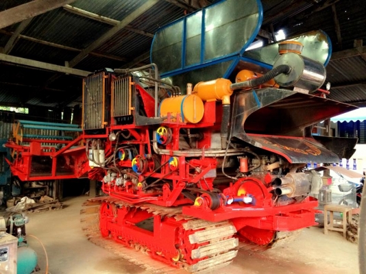 ขายครับ ไทยเส็็งยนต์ 700000 ต่อรองได้ พจ ช่องลม 085-2738172