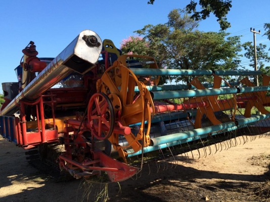 ขายครับ ไทยเส็็งยนต์ 700000 ต่อรองได้ พจ ช่องลม 085-2738172 ขายครับ ไทยเส็็งยนต์ 700000 ต่อรองได้ พจ ช่องลม 085-2738172