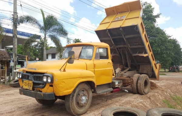 ขาย 6 ล้อดั้ม หัวยาว คัสซีสวยตลอดเส้น เครื่อง DA120 พวงมาลัยพาวเวอร์ เบรคลมดัน สโลว์กลาง ทะเบียนพร้อมโอน