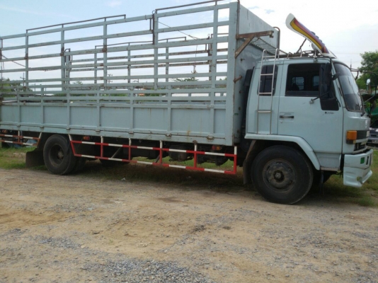 หกล้อ อีซูชุ ร็อคกี้ 165 รถห้าง แคชชีใหญ่ตลอด ช่วงยาว 7.20ม สภาพสวยพร้อมใช้ เล่มพร้อมโอน