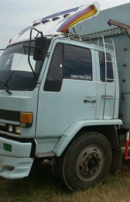 หกล้อ อีซูชุ ร็อคกี้ 165 รถห้าง แคชชีใหญ่ตลอด ช่วงยาว 7.20ม สภาพสวยพร้อมใช้ เล่มพร้อมโอน