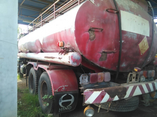 ราคา 550,000บ สิบล้อ ฮีโน่ KT 725 2เพา บรรทุกถังน้ำมัน16,000ลิตร อุปกรณ์ ปั้ม ครบ ใช้งานได่ทุกระบบ ทะเบียนพร้อมโอน
