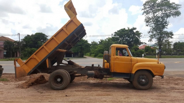 ขาย 6 ล้อดั้ม หัวยาว คัสซีสวยตลอดเส้น เครื่อง DA120 พวงมาลัยพาวเวอร์ เบรคลมดัน สโลว์กลาง ทะเบียนพร้อมโอน