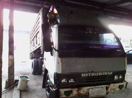 ขาย 6 ล้อดั้ม มิตซู2 เพลา เครื่องดี