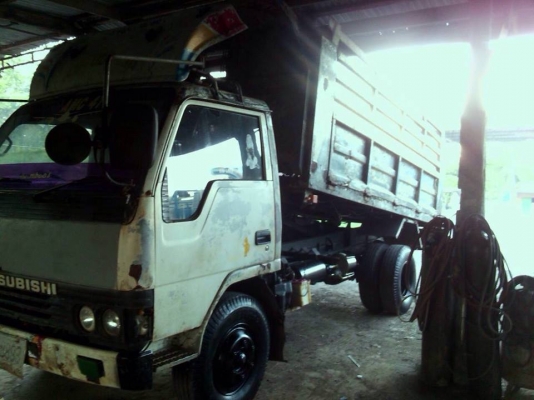 ขาย 6 ล้อดั้ม มิตซู2 เพลา เครื่องดี