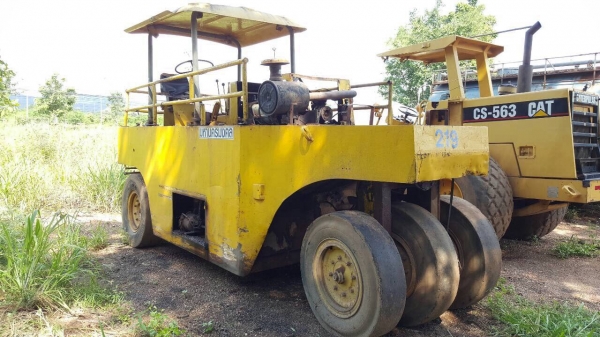 ขายรถบดล้อยาง 7 ล้อ สภาพใช้งานได้ปกติ เอกสารสัญญาซื้อขาย