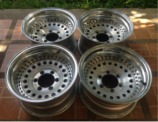 ล้อแท้ Raguna ลายหยดน้ำ ขอบ16 6รู139 กว้าง 8.5 นิ้ว ET -30 Made in Japan สภาพสวย สีเดิม ไม่มีซ่อม