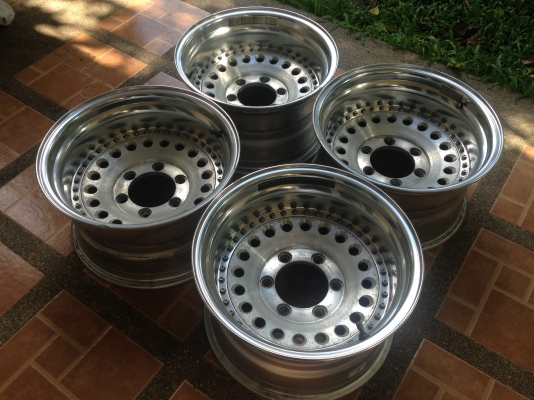 ล้อแท้ Raguna ลายหยดน้ำ ขอบ16 6รู139 กว้าง 8.5 นิ้ว ET -30 Made in Japan สภาพสวย สีเดิม ไม่มีซ่อม