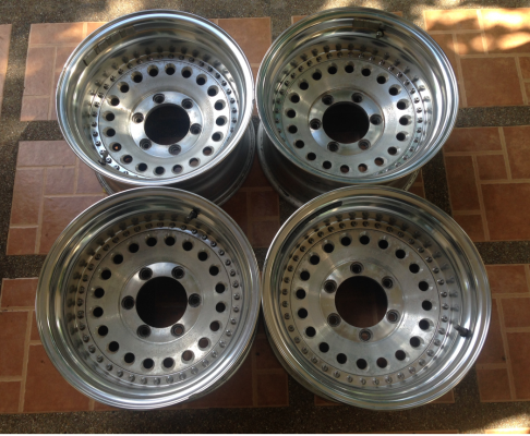 ล้อแท้ Raguna ลายหยดน้ำ ขอบ16 6รู139 กว้าง 8.5 นิ้ว ET -30 Made in Japan สภาพสวย สีเดิม ไม่มีซ่อม