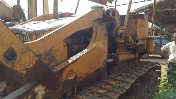 ขายรถแทรคเตอร์ KOMATSU D50 S สภาพพร้อมใช้งาน เอกสารสัญญาซื้อขาย เครื่องดี ปั้มดี โซ่เต็ม ขายรถแทรคเตอร์ KOMATSU D50 S สภาพพร้อมใช้งาน เอกสารสัญญาซื้อขาย เครื่องดี ปั้มดี โซ่เต็ม