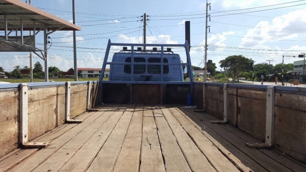 ขาย 6 ล้อ ISUZU ROCKY กระบะยาว 6 เมตร เครื่อง 6BD1 165 แรงม้า คัสซีใหญ่ตลอดเส้นไม่มีบวม พวงมาลัยพาวเวอร์ ทะเบียนพร้อมโอน