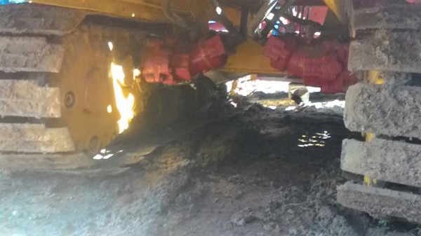 เกษตรพัฒนา  รถเกี่ยวข้าวอุ้ม เจ้าช้างไวไฟ