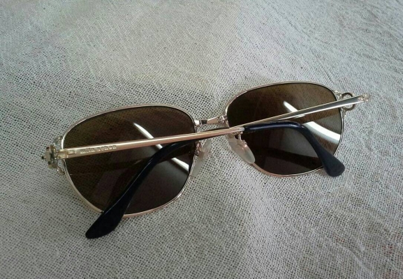 แว่นตาไททาเนียมอิตาเลียน mila schon made in Italy