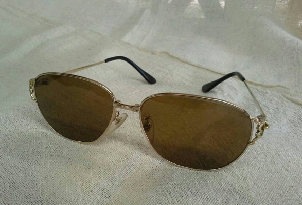 แว่นตาไททาเนียมอิตาเลียน mila schon made in Italy