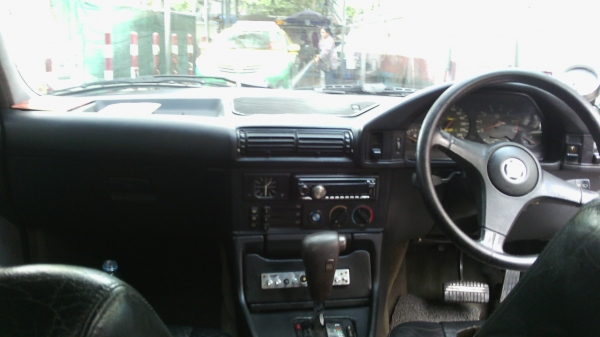 Bmw525ปี90เกียออโต เครื่องToyota2Jใช้น้ำมันและแก๊สLPGหัวฉีด75000