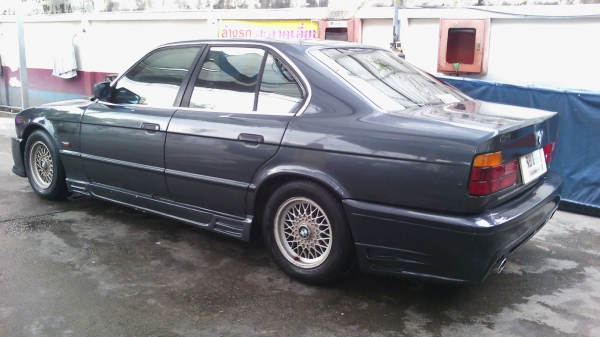 Bmw525ปี90เกียออโต เครื่องToyota2Jใช้น้ำมันและแก๊สLPGหัวฉีด75000