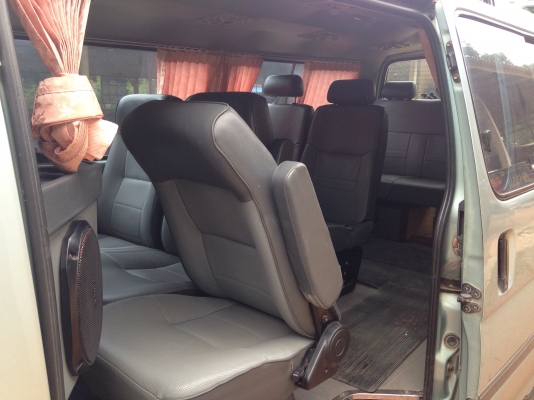 รถตู้ toyota รถตู้ toyota