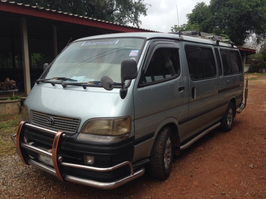 รถตู้ toyota รถตู้ toyota