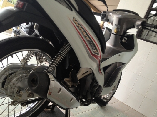 Wave125i สต๊าดเท้า โฉมปัจจุบัน วิ่ง8000 ปี56 (ของแถม 4 รายการ)