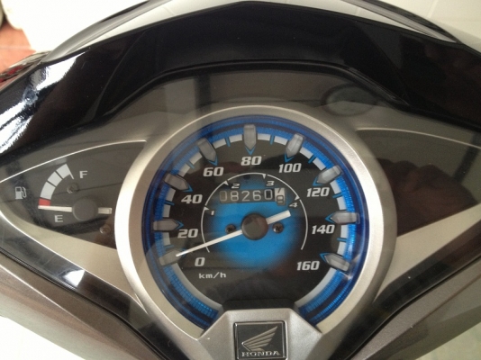 Wave125i สต๊าดเท้า โฉมปัจจุบัน วิ่ง8000 ปี56 (ของแถม 4 รายการ)