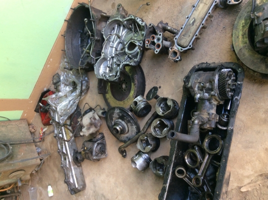 เครื่องฮีโน HO7D