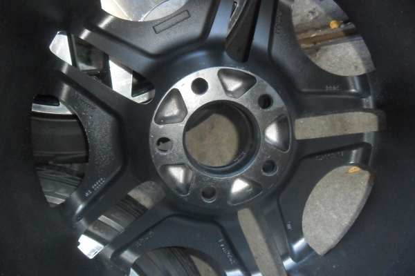 ล้อแม็ก17นิ้ว 5รู114 พร้อมยาง สวยๆ 4 ล้อ ราคา 6900 บาท